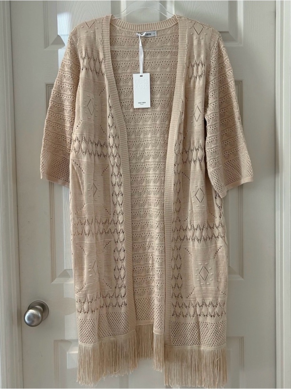 Grace Karin Beige Kimono
Cardigan size Small